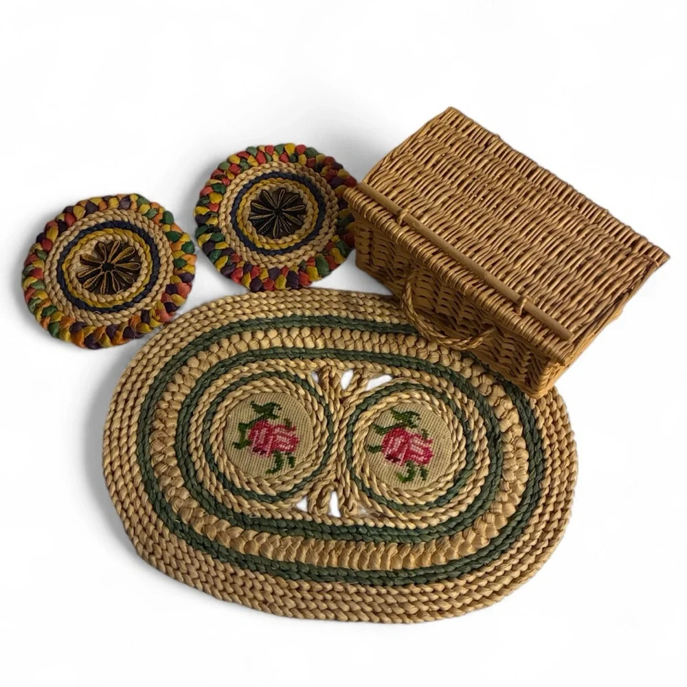 Set/3 woven storage baskets placemats and Vintage Colorful Trivets Fiesta Ready